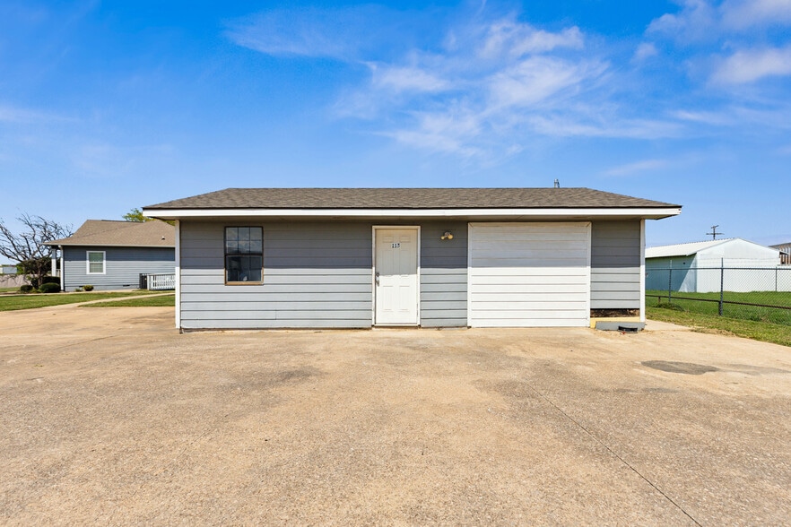 113 Coad St, Fort Worth, TX for lease - Primary Photo - Image 1 of 18