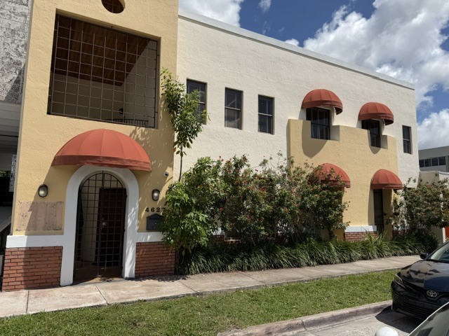 4627 Ponce de Leon Blvd, Coral Gables, FL for lease Interior Photo- Image 1 of 29