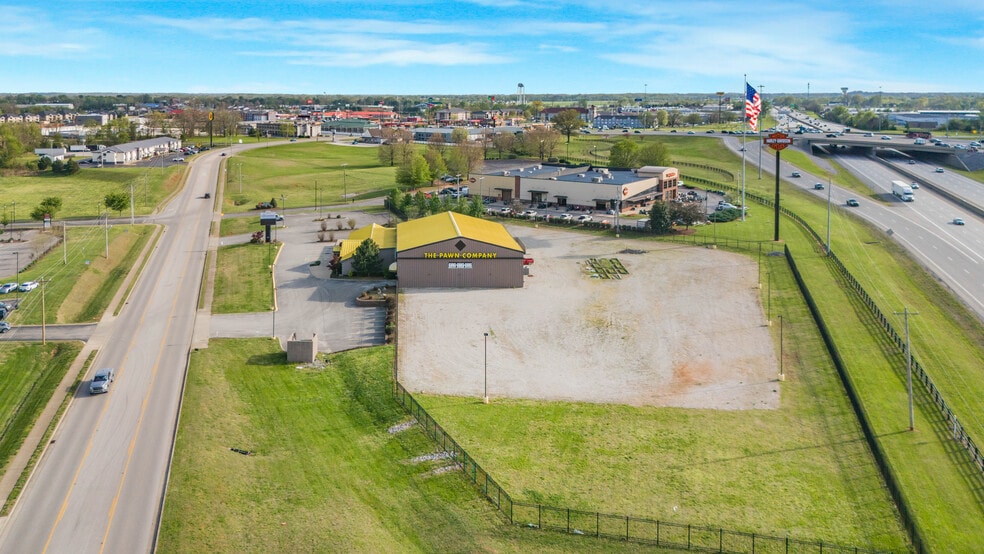 255 Cumberland Trace Rd, Bowling Green, KY for lease - Building Photo - Image 2 of 37