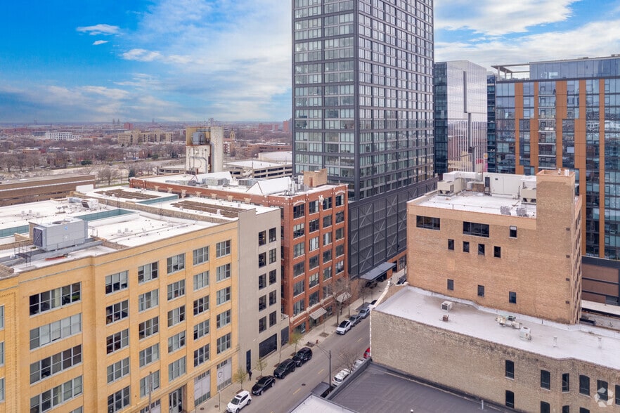 1033 W Van Buren St, Chicago, IL for sale - Aerial - Image 3 of 13