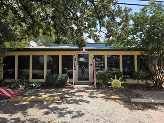 More details for 216 W Main St, Azle, TX - Retail for Sale