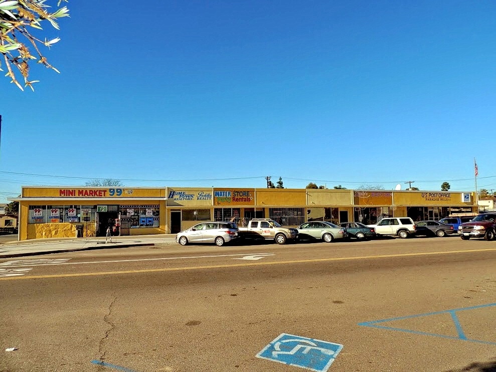 2364 Reo Dr, San Diego, CA à louer Photo principale- Image 1 de 8