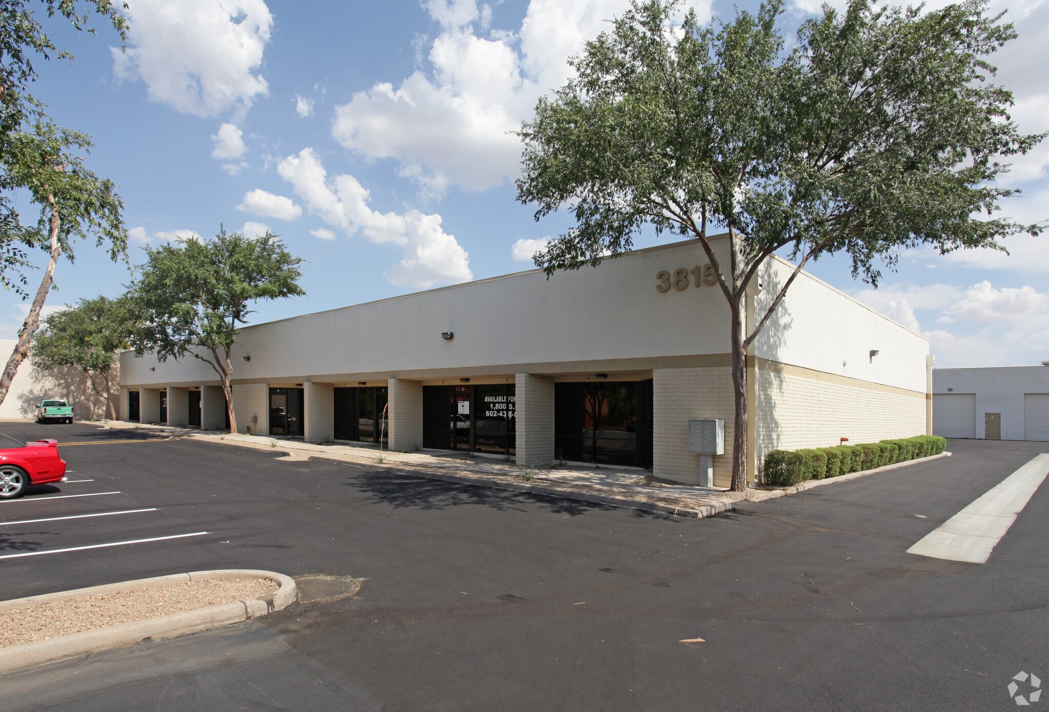 3815 E Grove St, Phoenix, AZ for lease Primary Photo- Image 1 of 4