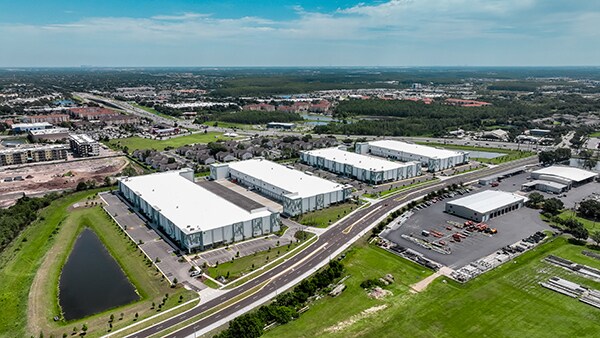 0 John Young Pky, Kissimmee, FL à louer - Photo du bâtiment - Image 2 de 9