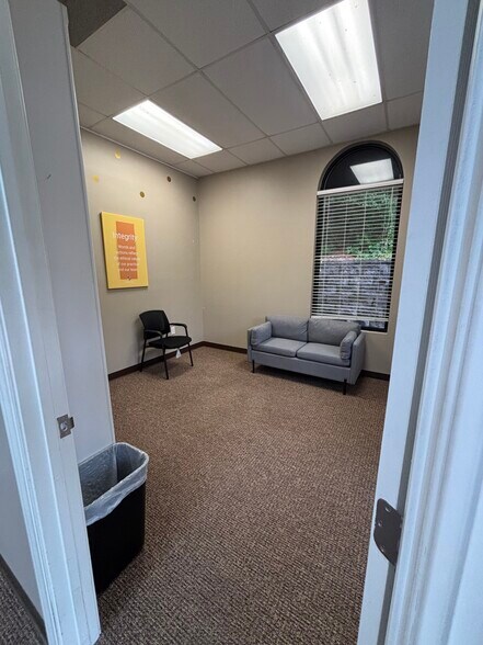 108 Oak Park Dr, Irmo, SC à louer - Photo du bâtiment - Image 2 de 29