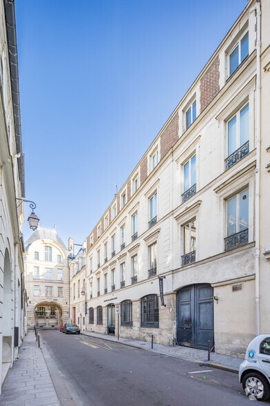 Bureau dans Paris à vendre - Photo principale - Image 1 de 3