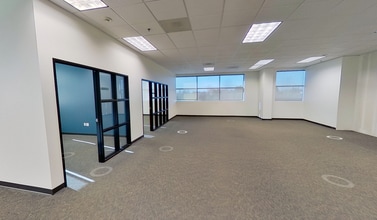 19120 SE 34th St, Vancouver, WA for lease Building Photo- Image 2 of 2