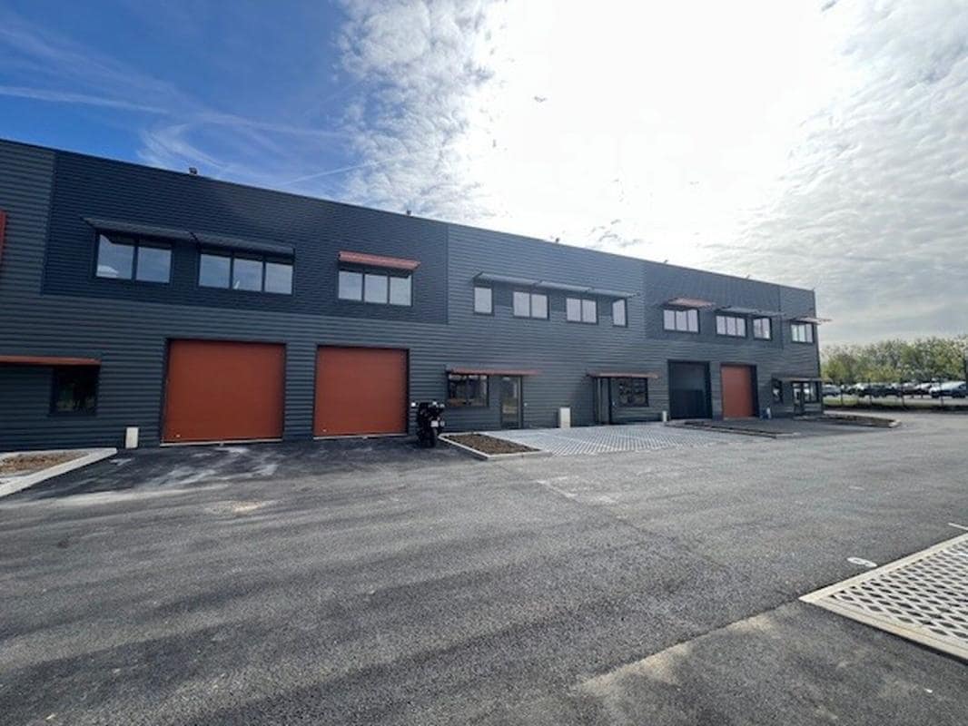 161 Rue De La Minière, Buc for sale Building Photo- Image 1 of 8