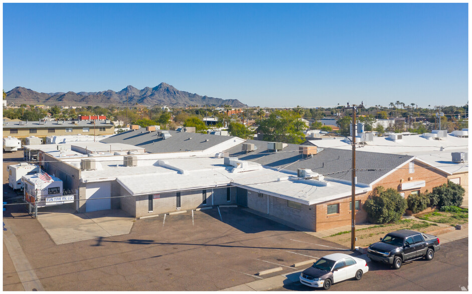 9211 N 9th Ave, Phoenix, AZ à louer - Photo du bâtiment - Image 1 de 28