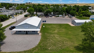 Plus de détails pour 1401 E 1st St, Ogallala, NE - Bureau à vendre