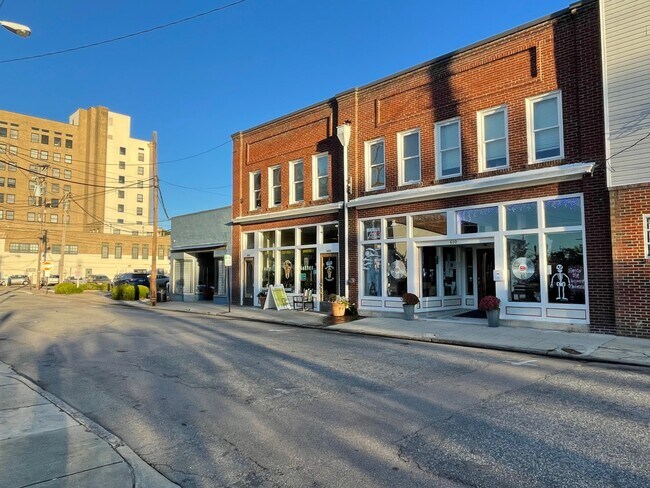 Plus de détails pour 610 E Fearing St, Elizabeth City, NC - Commerce de détail à louer
