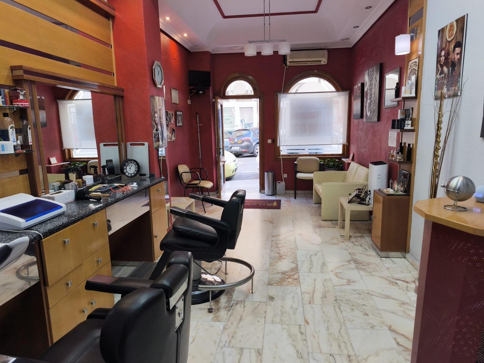 Commerce de détail dans Cáceres, Cáceres à vendre Photo intérieure- Image 1 de 6