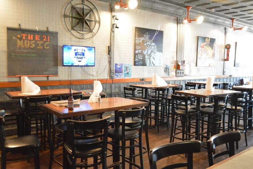 21 Park Pl, West College Corner, IN for sale - Building Photo - Image 3 of 9