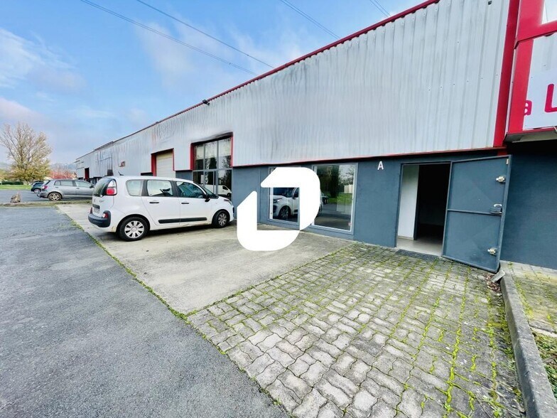 Flex dans CIVRIEUX-D'AZERGUES à louer - Photo du bâtiment - Image 3 de 9