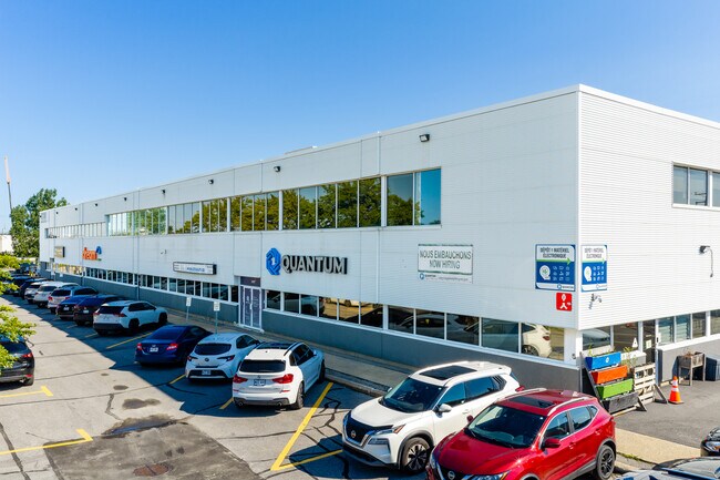 More details for 2995-2999 Boul Le Corbusier, Laval, QC - Industrial for Lease