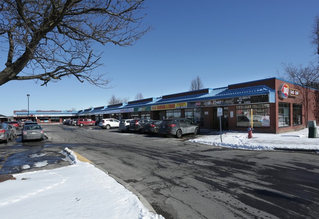 Plus de détails pour 2200 Montreal Rd, Ottawa, ON - Commerce de détail à louer