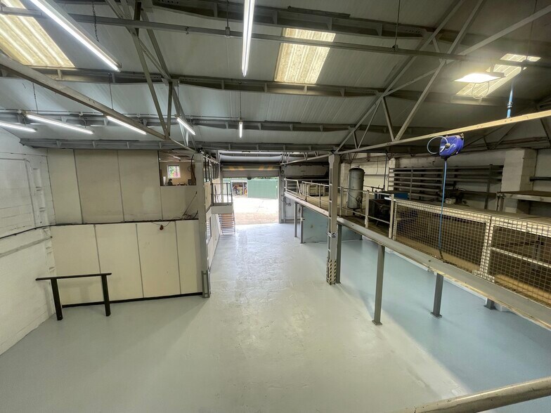 Stonestile Rd, Headcorn à louer - Photo du bâtiment - Image 3 de 6