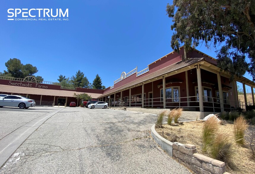 33301-33323 Agua Dulce Canyon Rd, Agua Dulce, CA for lease - Building Photo - Image 1 of 10