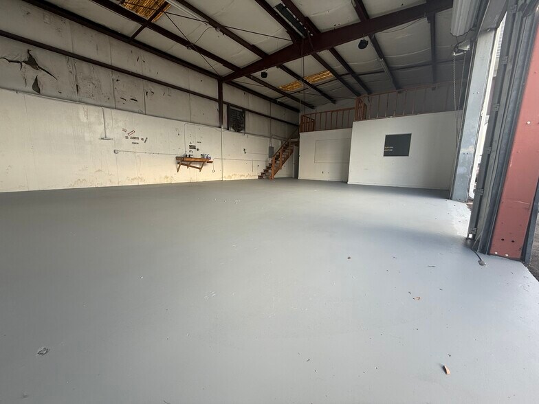 401 Enterprise St, Ocoee, FL à louer - Photo du bâtiment - Image 3 de 6