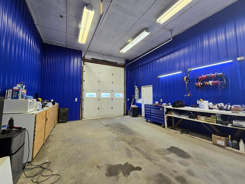 3867 Seneca Tpke, Canastota, NY à vendre - Photo du bâtiment - Image 2 de 4