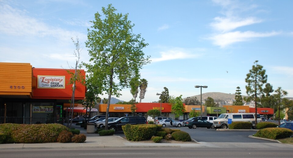 8300 Paradise Valley Rd, Spring Valley, CA à louer - Photo du bâtiment - Image 3 de 3