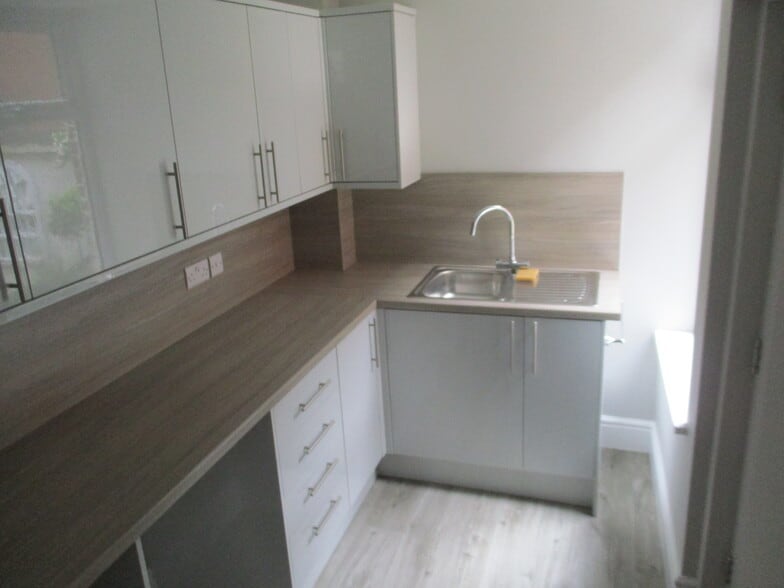 6-8 Church St, Clitheroe for sale - Interior Photo - Image 3 of 5