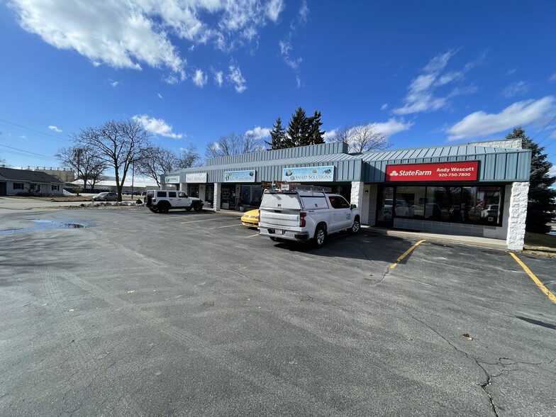 1117 N Badger Ave, Appleton, WI à vendre - Photo principale - Image 1 de 7