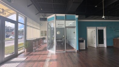 6555 N Wickham Rd, Melbourne, FL à louer Photo intérieure- Image 2 de 7