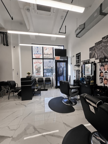 3063-3065 Brighton 2nd St, Brooklyn, NY for lease - Building Photo - Image 2 of 5