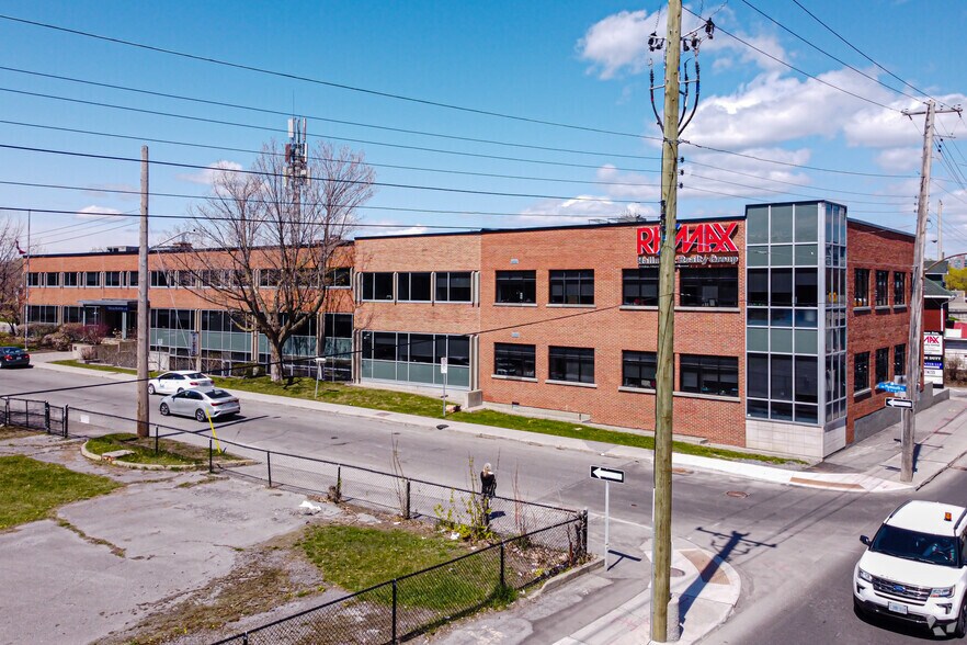 85 Plymouth St, Ottawa, ON à louer - Photo principale - Image 1 de 2