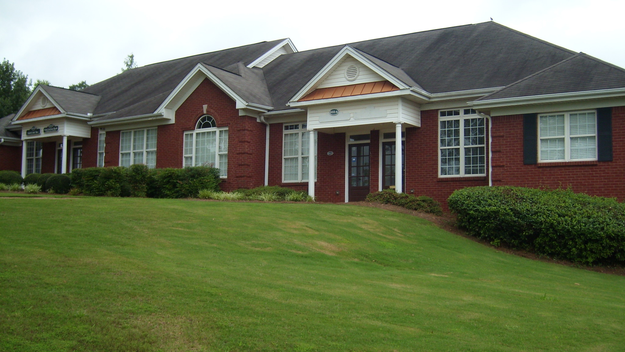 327 Dahlonega St, Cumming, GA for lease Building Photo- Image 1 of 13