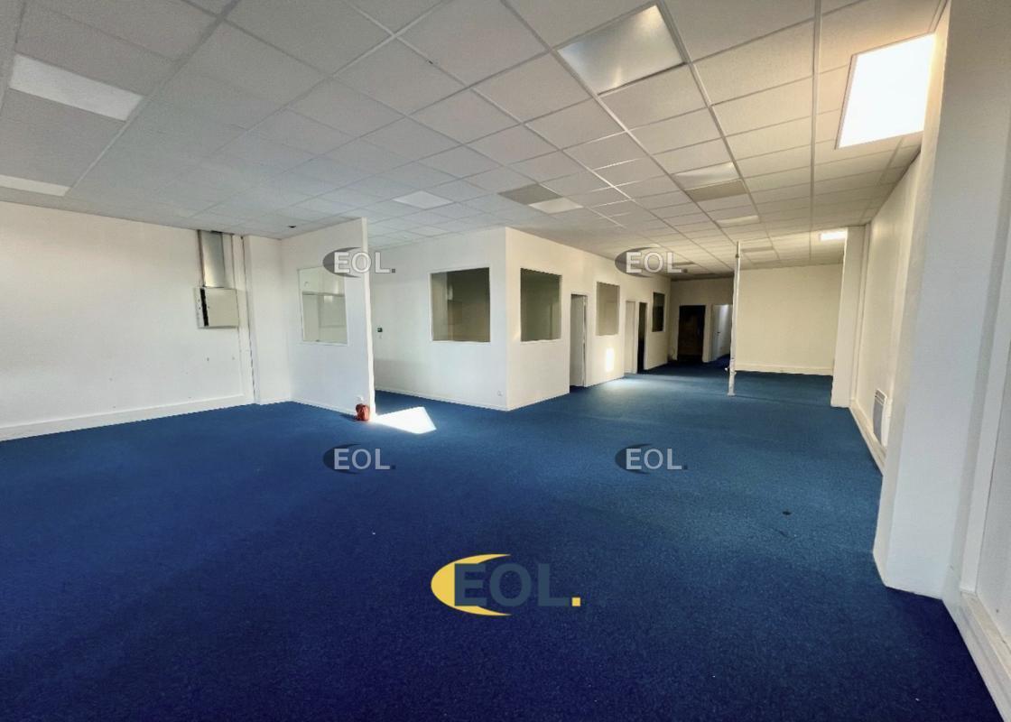 Flex in Bobigny for lease Interior Photo- Image 1 of 18