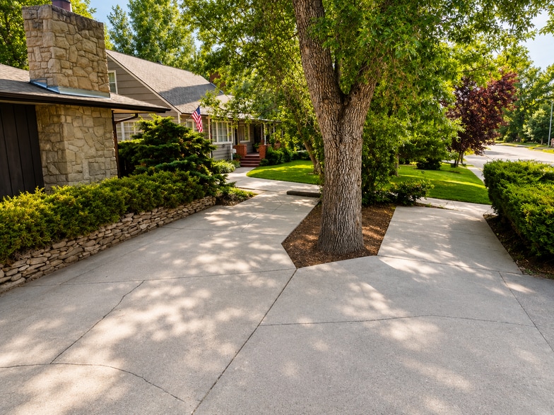1229 Poly Dr, Billings, MT for sale - Building Photo - Image 3 of 19