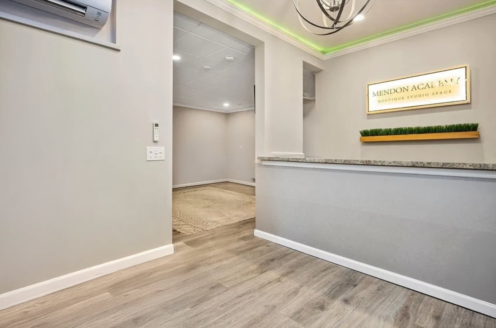 16 Mendon-Ionia Rd, Mendon, NY à louer Photo intérieure- Image 1 de 8