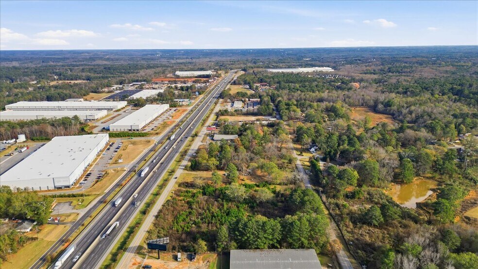 2381 Iris SE dr, Conyers, GA à vendre - Photo du bâtiment - Image 2 de 16