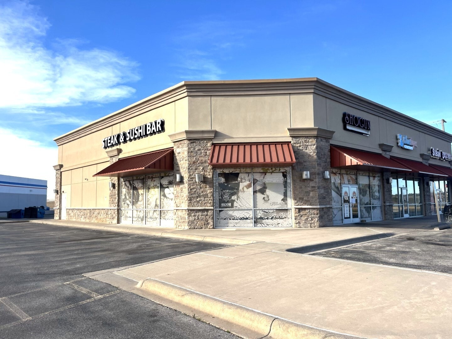 4397 Sunset Dr, San Angelo, TX for lease Interior Photo- Image 1 of 9