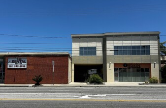 509 E Arrow Hwy, Glendora, CA à louer Photo du bâtiment- Image 1 de 1