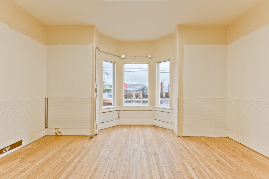 127 Rue Queen, Sherbrooke, QC for sale - Building Photo - Image 3 of 43