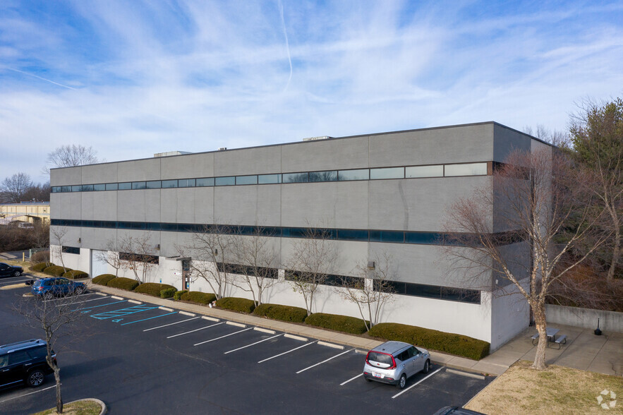 2008 Mercer Rd, Lexington, KY for lease - Building Photo - Image 3 of 13