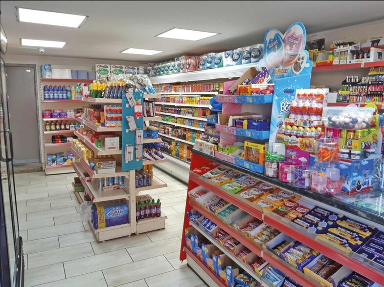 3-7 Bottesford Rd, Scunthorpe à vendre - Photo intérieure - Image 2 de 3