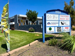 1528 N Lincoln Ave, Loveland, CO à louer Photo du bâtiment- Image 2 de 14