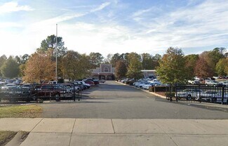 Plus de détails pour 6027-6125 N Tryon St, Charlotte, NC - Commerce de détail à vendre