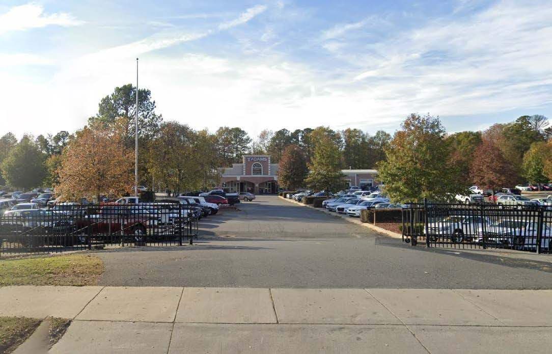 6027-6125 N Tryon St, Charlotte, NC for sale Primary Photo- Image 1 of 3