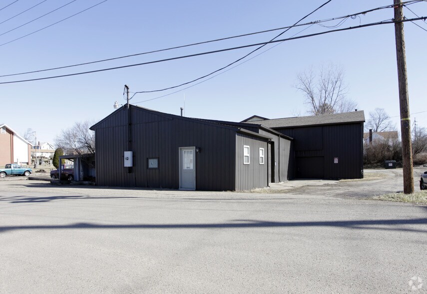 326 S Cedar Ave, Canton, OH à louer - Photo du bâtiment - Image 2 de 2