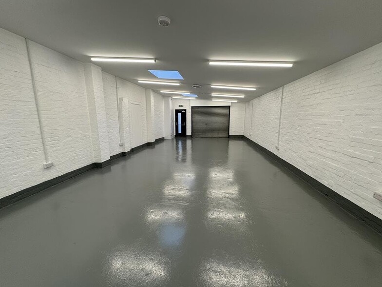 318A King St, London for lease - Building Photo - Image 2 of 8