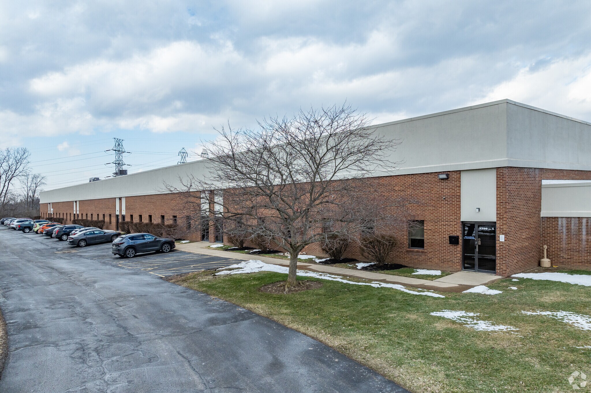 7700 Hub Pky, Valley View, OH for lease Primary Photo- Image 1 of 6