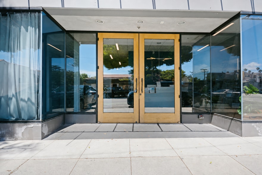 1031-1033 Montana Ave, Santa Monica, CA for sale - Building Photo - Image 3 of 13