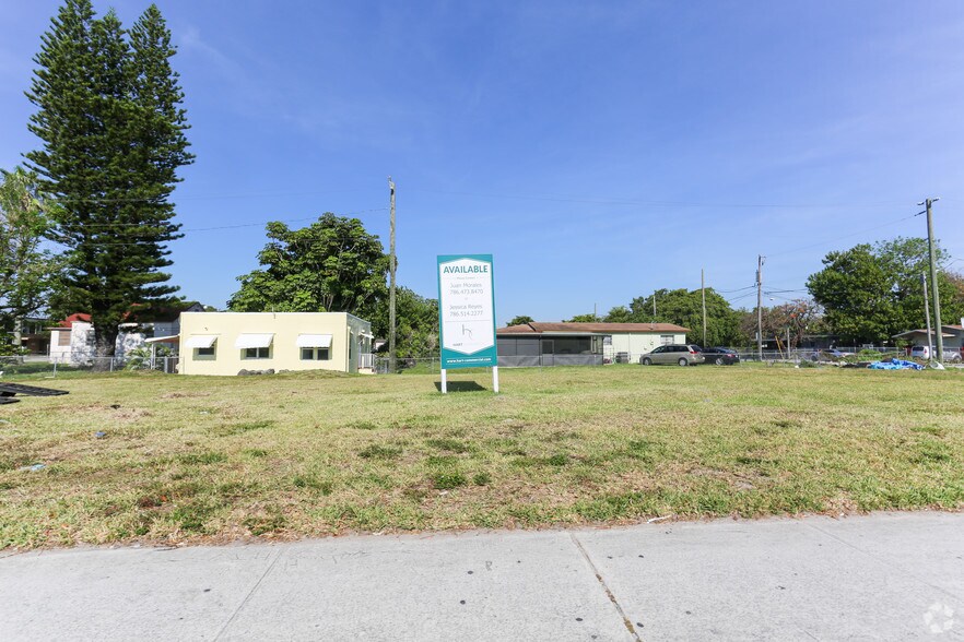5050 NW 22nd Ave, Miami, FL à vendre - Photo principale - Image 1 de 12