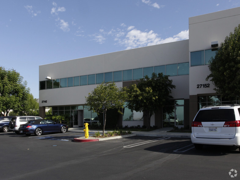 27142 Burbank, Foothill Ranch, CA for lease - Primary Photo - Image 1 of 3