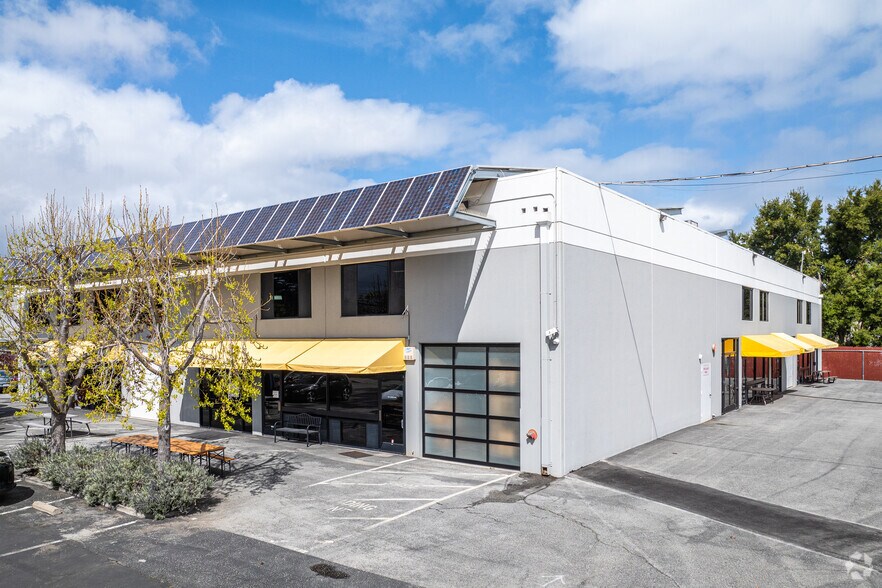 3475 Edison Way, Menlo Park, CA à louer - Photo du bâtiment - Image 3 de 28